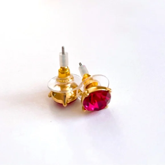 Pink stone on gold tone Stud earrings - Picture 4 of 5
